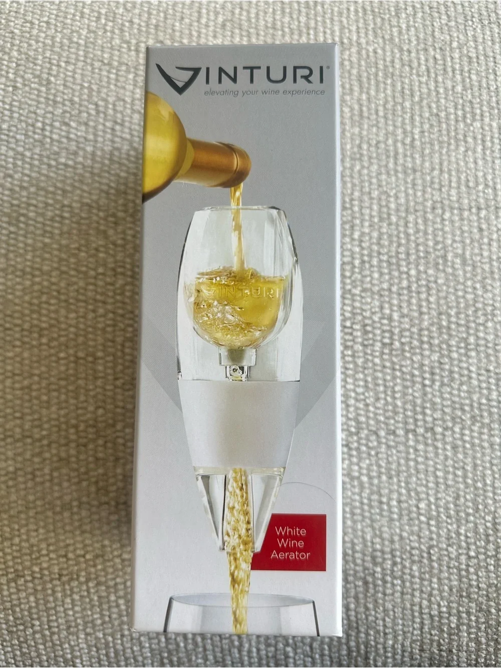 NWOT- Vinturi - White Wine Aerator in Clear/White
